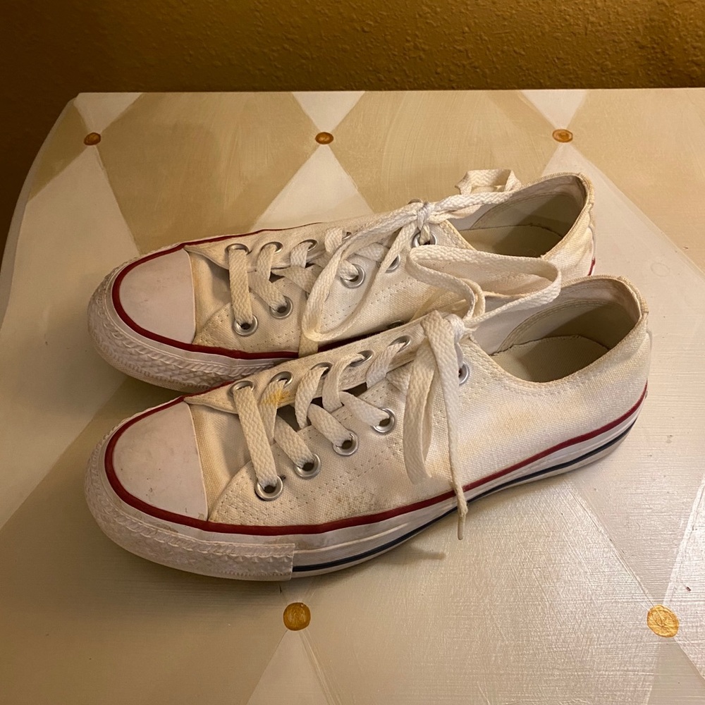 Converse - Picture 2 of 2